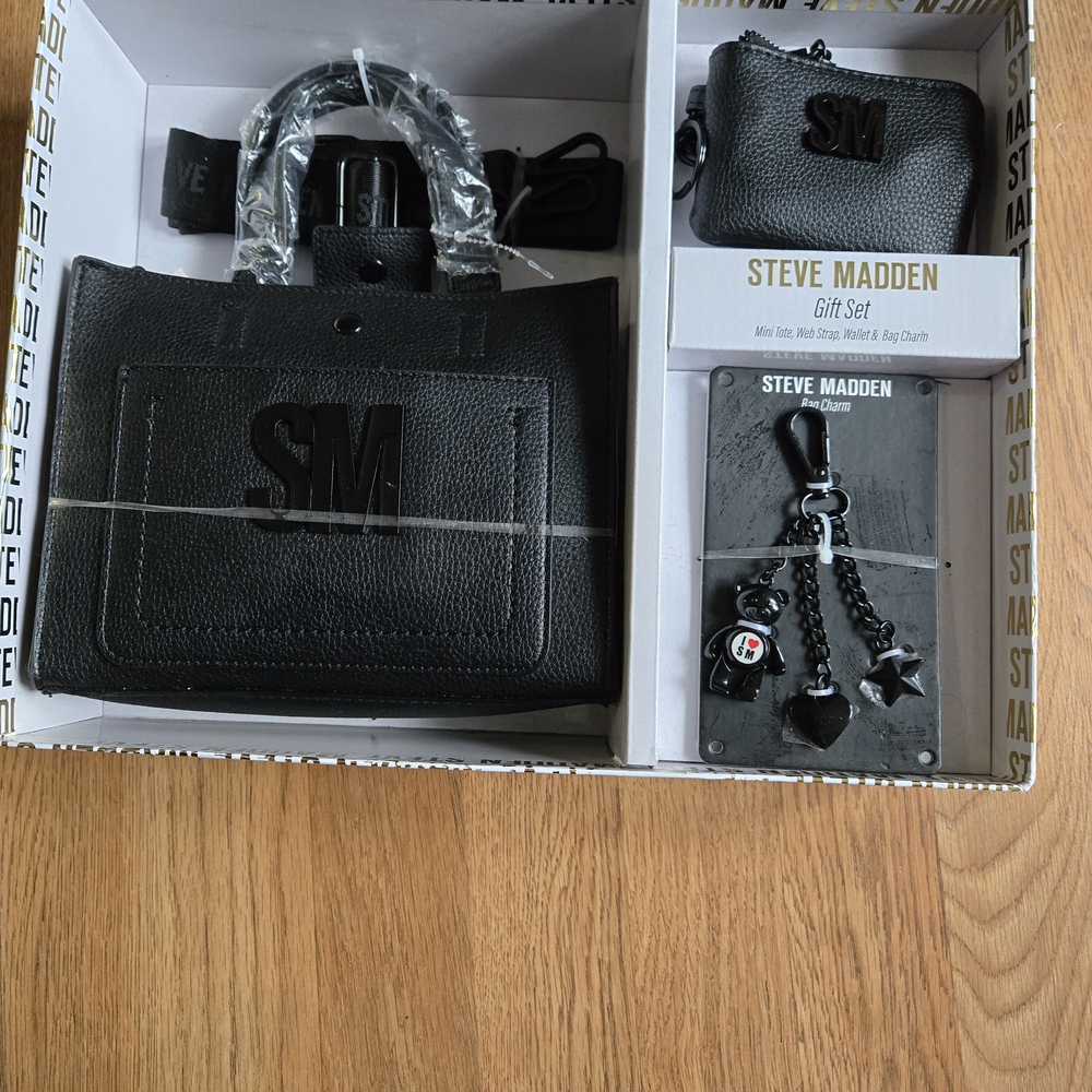 Steve Madden Black Women's Bag and Wallet Set